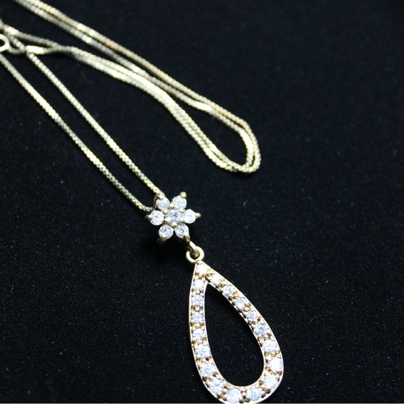 Beautiful Gold toned 925 RJ CZ Necklace - Picture 10 of 14